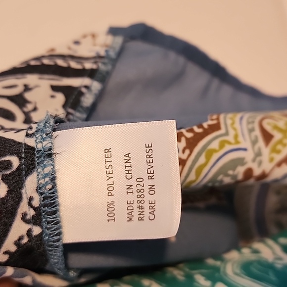 **Donated** Summer shirt - Picture 5 of 6